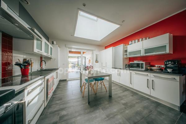 Maison à vendre 6 pièces LA ROCHELLE (17)