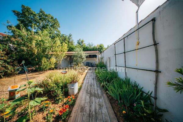 Maison à vendre 6 pièces LA ROCHELLE (17)