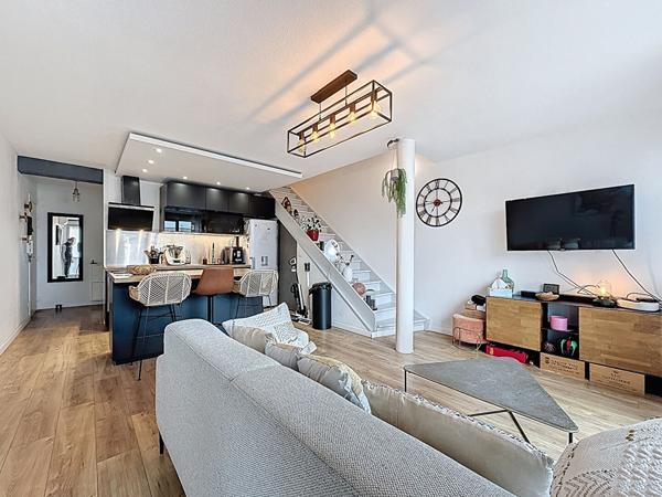 T3 duplex en dernier étage avec 3 terrasses et deux parkings - Appartement coup de coeur