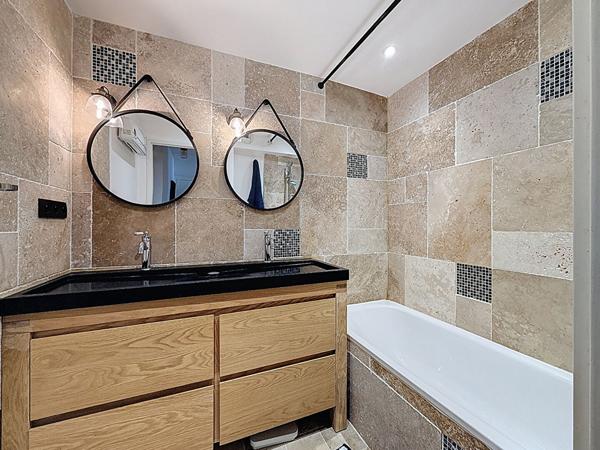 T3 duplex en dernier étage avec 3 terrasses et deux parkings - Appartement coup de coeur