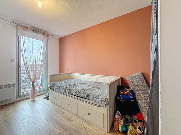 T3 duplex en dernier étage avec 3 terrasses et deux parkings - Appartement coup de coeur