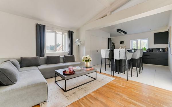 Saint Didier au Mont d'Or - Dernier étage - Appartement T3 de 70m2 env - 1 cave