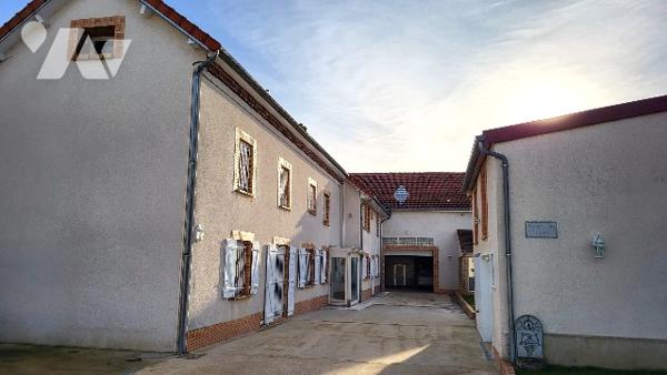 Maison et dépendances à Chouilly