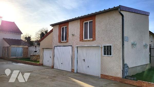 Maison et dépendances à Chouilly