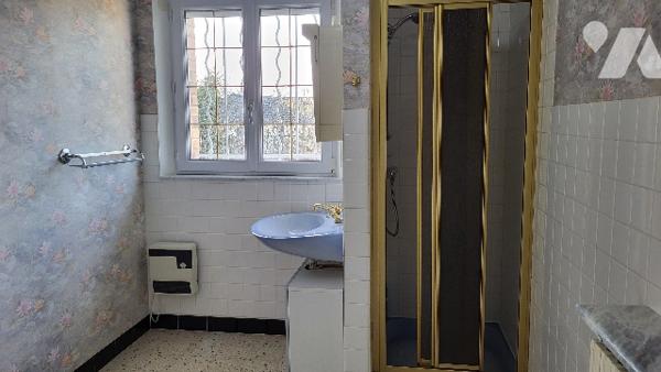 Maison et dépendances à Chouilly