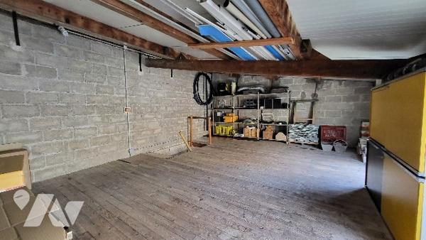 Maison et dépendances à Chouilly