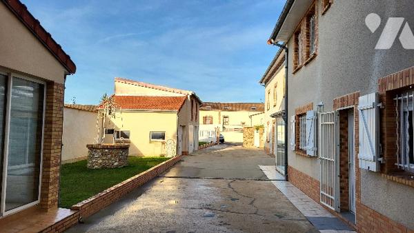 Maison et dépendances à Chouilly