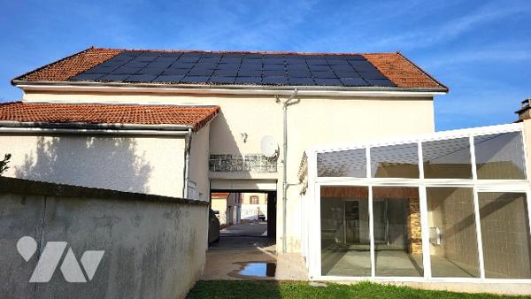 Maison et dépendances à Chouilly