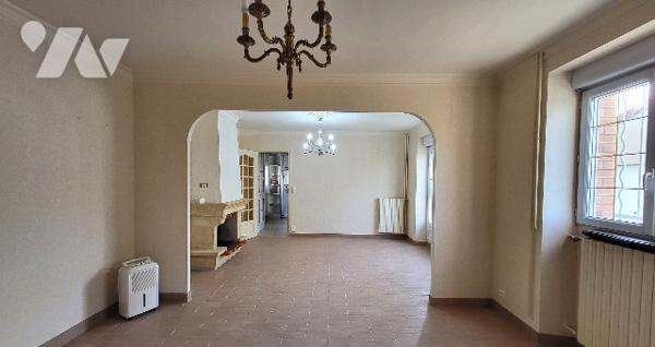 Maison et dépendances à Chouilly