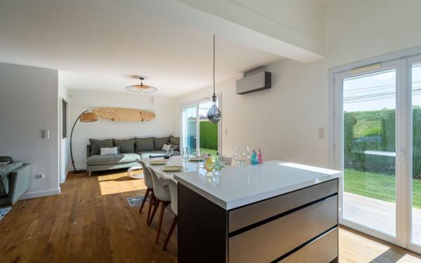 Maison à vendre    4 pièces •  Biscarrosse