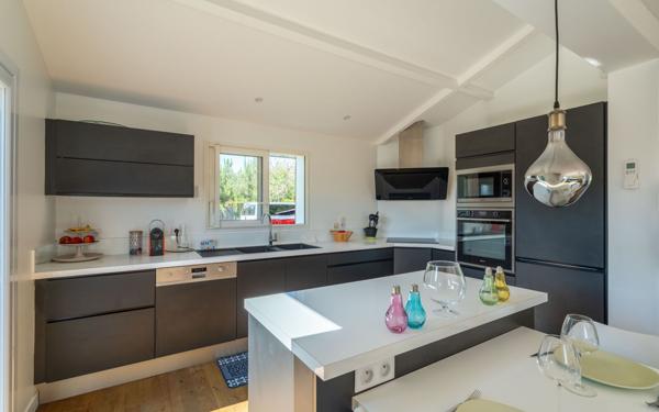 Maison à vendre    4 pièces •  Biscarrosse