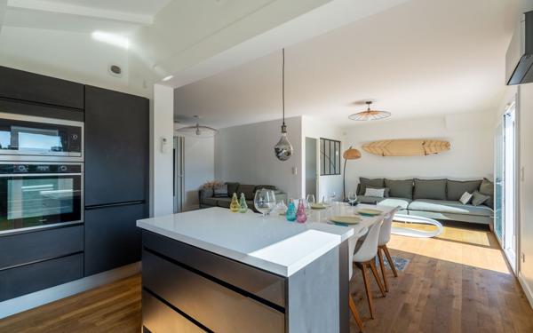 Maison à vendre    4 pièces •  Biscarrosse