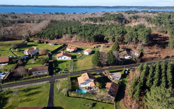 Maison à vendre    4 pièces •  Biscarrosse