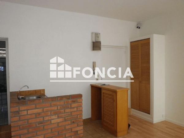 Location Studio 21.28 m² - 28/30 RUE ECUYERE Caen 14000