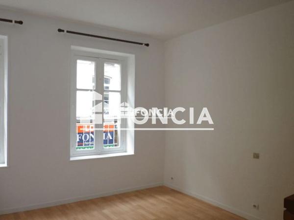 Location Studio 21.28 m² - 28/30 RUE ECUYERE Caen 14000