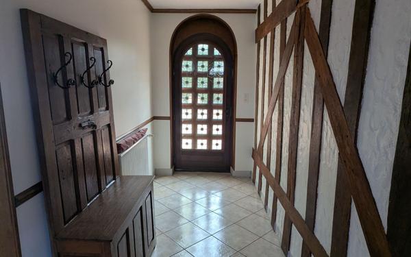 Maison à vendre    5 pièces • 175 m2 Saint-Jean-de-la-Ruelle