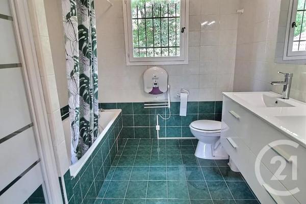 Maison à vendre  6 pièces - 147,20 m 2   PERRIGNIER  - 74