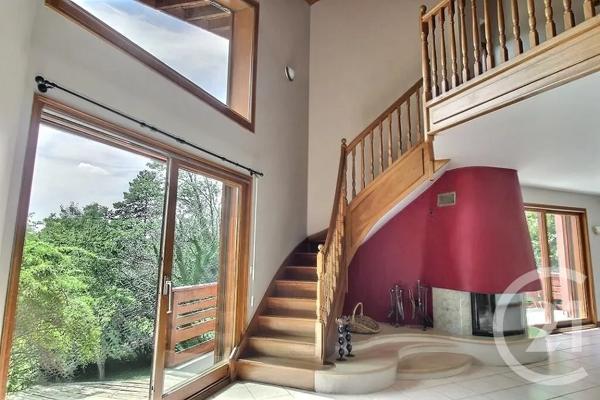Maison à vendre  6 pièces - 147,20 m 2   PERRIGNIER  - 74