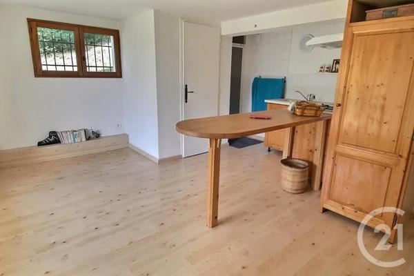 Maison à vendre  6 pièces - 147,20 m 2   PERRIGNIER  - 74