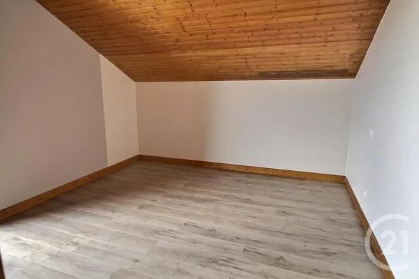 Maison à vendre  6 pièces - 147,20 m 2   PERRIGNIER  - 74