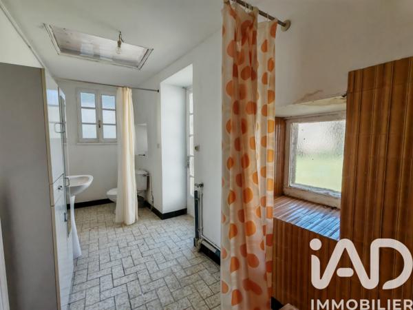 Maison à vendre 6 pièces 188,8 m² Villefagnan