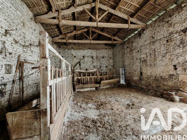 Maison à vendre 6 pièces 188,8 m² Villefagnan