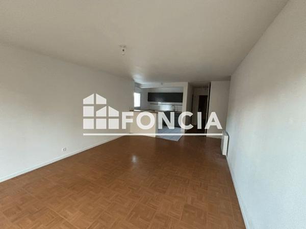 Location Appartement 3 pièces 68.42 m² - 62 RUE DU PLESSIS La Riche 37520