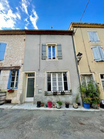 Maison à vendre en pierre 5 pièces, rénovée avec charme en plein cœur de Puylaroque (82)