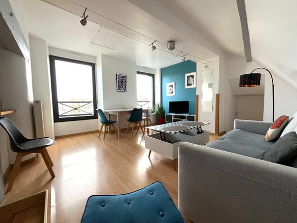 Bel appartement T2 cocooning au coeur de Laval avec vue Mayennn et place de parking