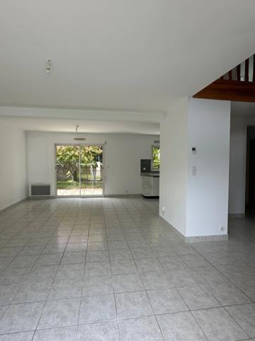 Maison à vendre 5 pièces LARMOR PLAGE (56)