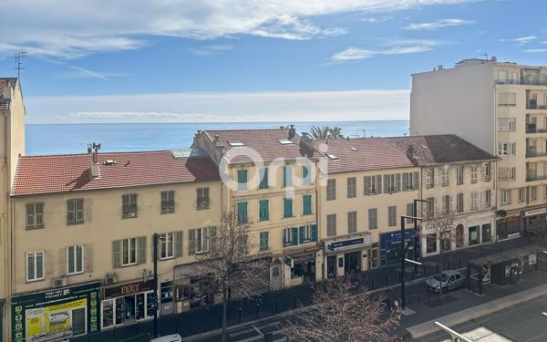Appartement à vendre    1 pièce • 48,73 m2 Nice