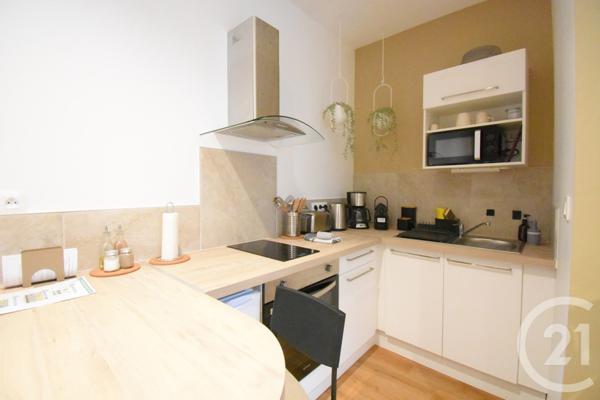 Immeuble à vendre  111 m2 VICHY - 03