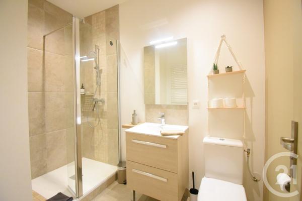 Immeuble à vendre  111 m2 VICHY - 03