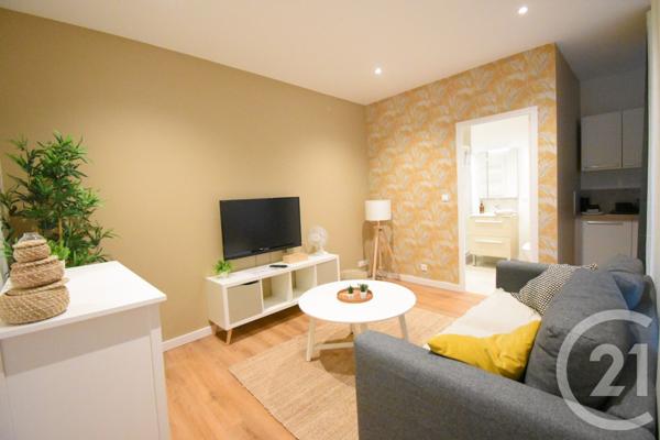 Immeuble à vendre  111 m2 VICHY - 03