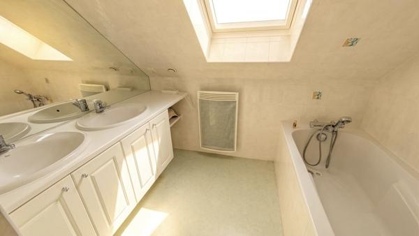 Maison à vendre |                                       Les Avenières |                                        4 pièces  |  103 m²