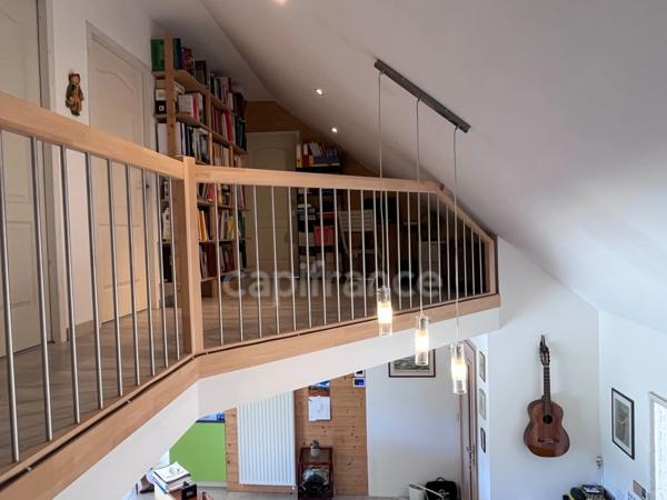 Villa d'architecte avec vue panoramique et terrain constructible de 3 844 m² – OUZOUS