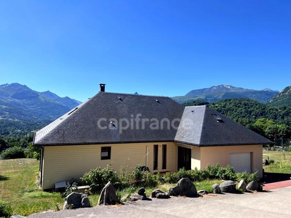 Villa d'architecte avec vue panoramique et terrain constructible de 3 844 m² – OUZOUS