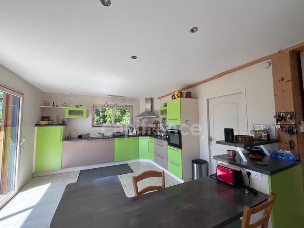Villa d'architecte avec vue panoramique et terrain constructible de 3 844 m² – OUZOUS