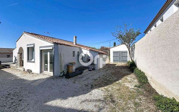 Maison à vendre    4 pièces • 86 m2 La Fare-les-Oliviers