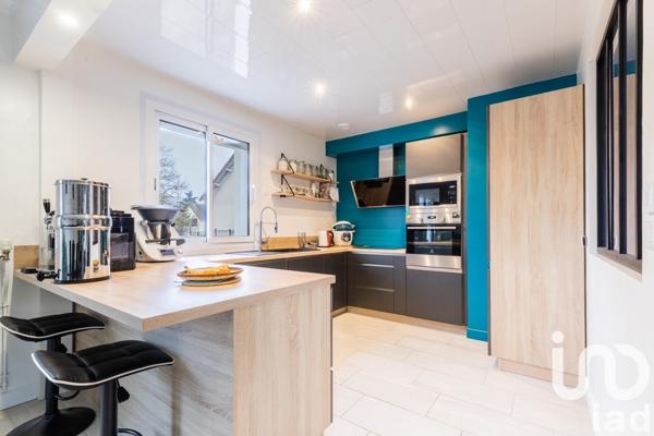 Maison traditionnelle 7 pièces de 136 m² à Itteville (91760)