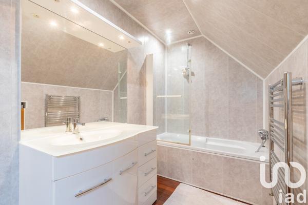 Maison traditionnelle 7 pièces de 136 m² à Itteville (91760)