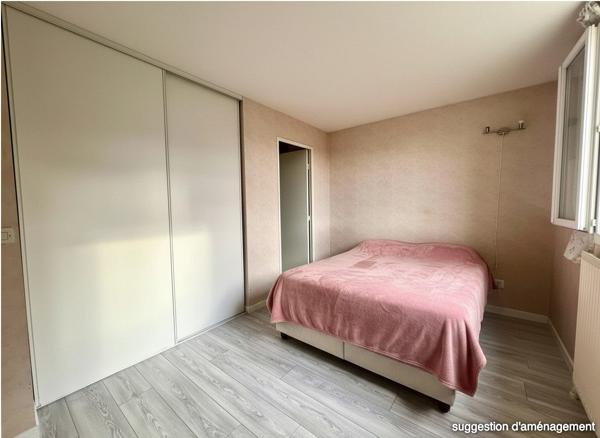 maison 5 pièces-4 chambres-garage-jardin avec cabanon