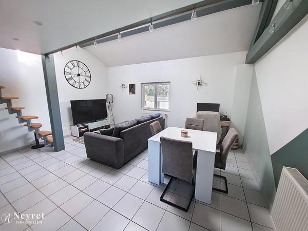 A ne pas rater !!! T2 de 44,43 m² avec stationnement privatif dans petite copropriété de 6 lots sécurisée,