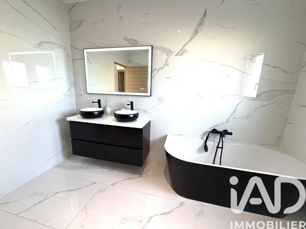 Maison à vendre 5 pièces 108 m² Sauvian