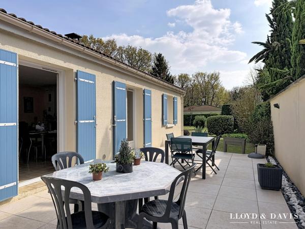 Plain-pied T4-5 sur 1000m² de terrain paysagé