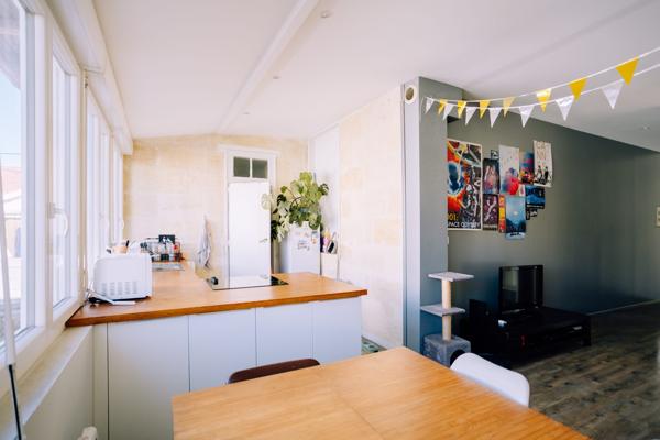 Appartement T2 lumineux de 48,95 m² dans un bel immeuble en pierre
