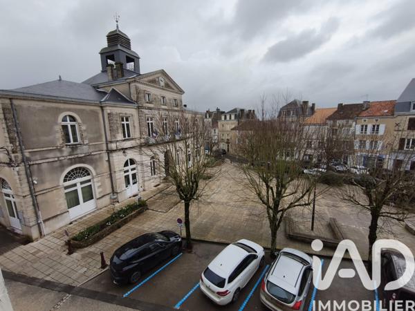 Immeuble à vendre 291 m² Ruffec