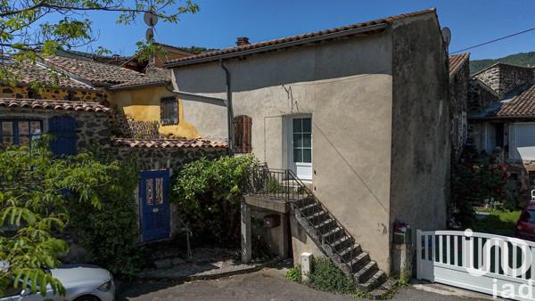 Maison de village 3 pièces de 70 m² à Alissas (07210)