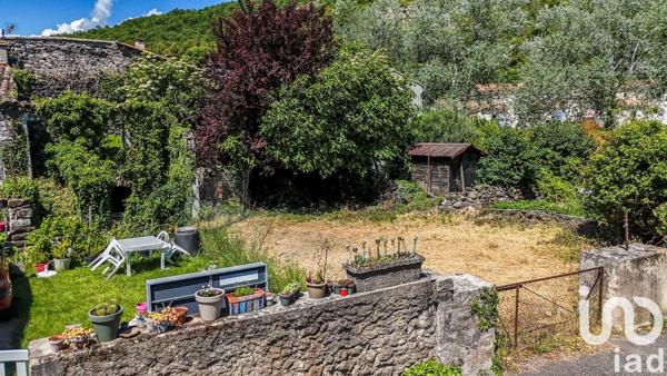 Maison de village 3 pièces de 70 m² à Alissas (07210)