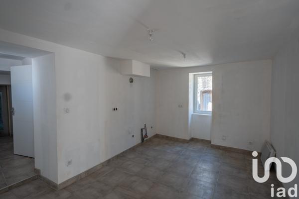 Maison de village 3 pièces de 70 m² à Alissas (07210)